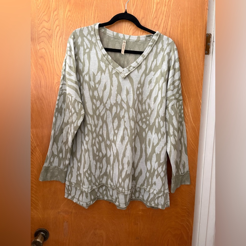 XCVI Olive and Cream Long Sleeve Top XL